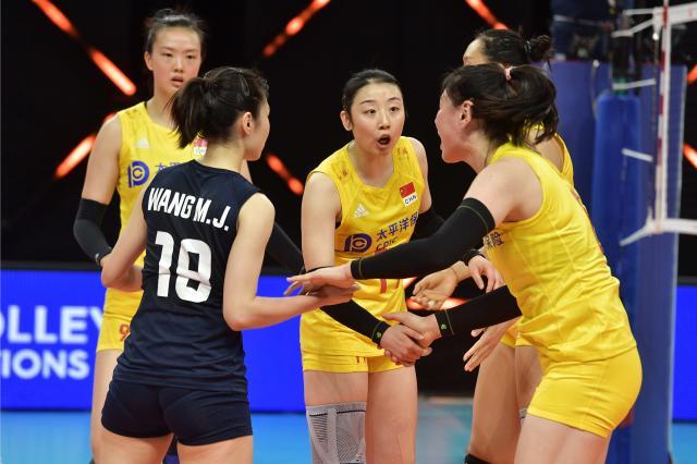中国女排五局逆转德国 一传波动串联配合显生疏